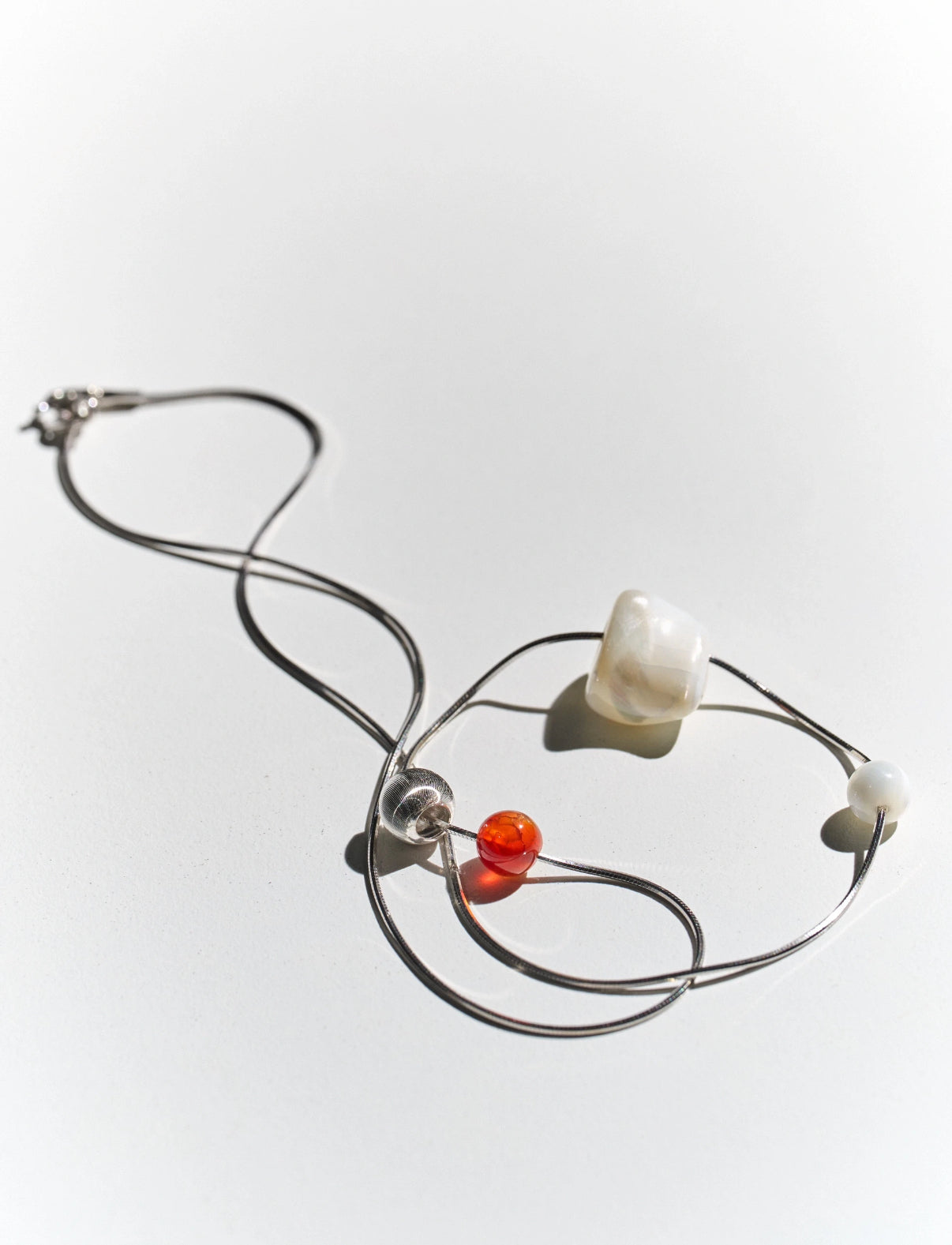 Silken Dewdrop Pure Silver Agate Necklace