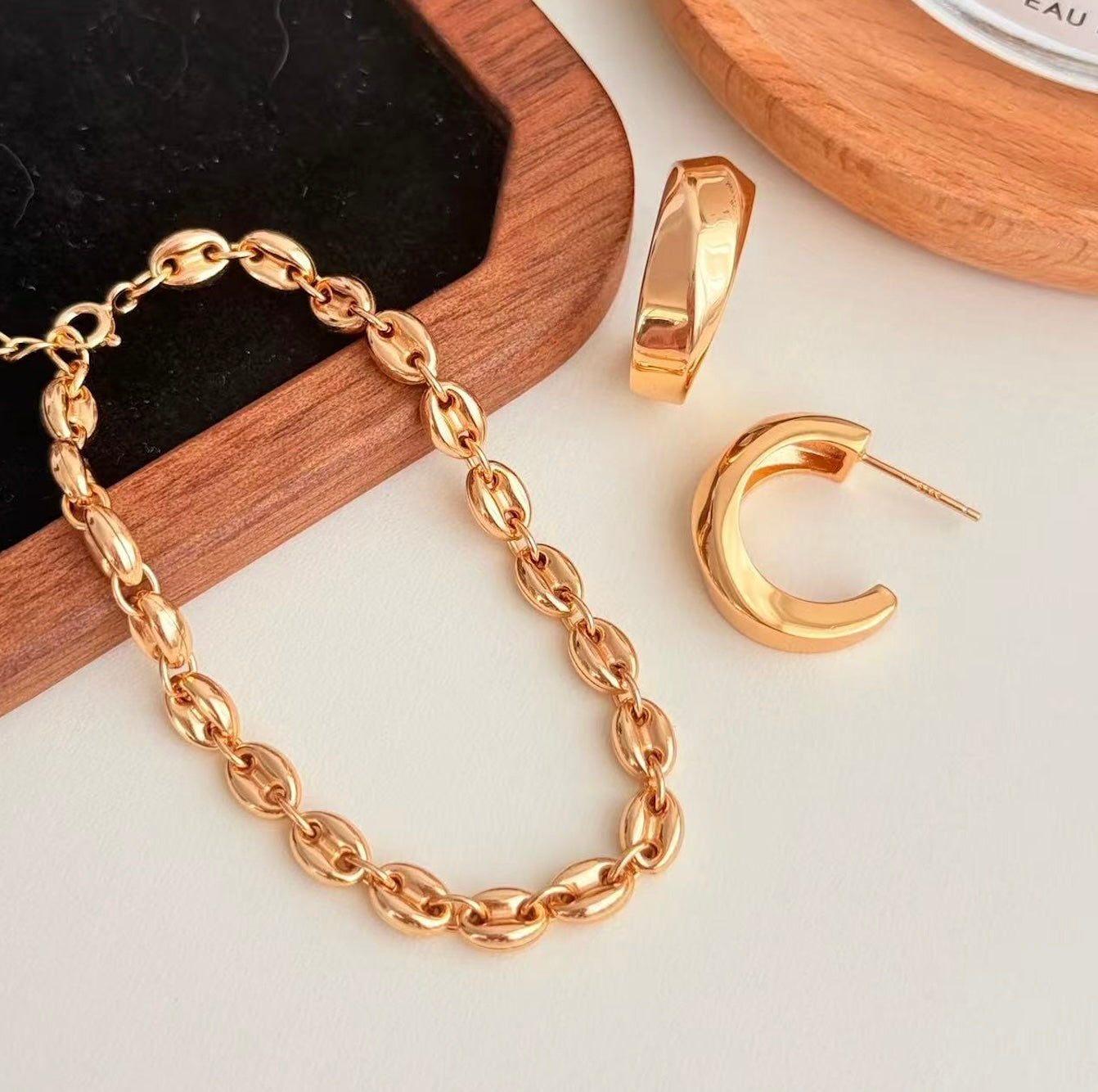 Halo Chain Bracelet