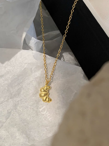 Croissant necklace collarbone chain for women