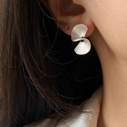 Geometric sector stud earrings