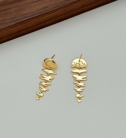 High-grade fishbone earrings