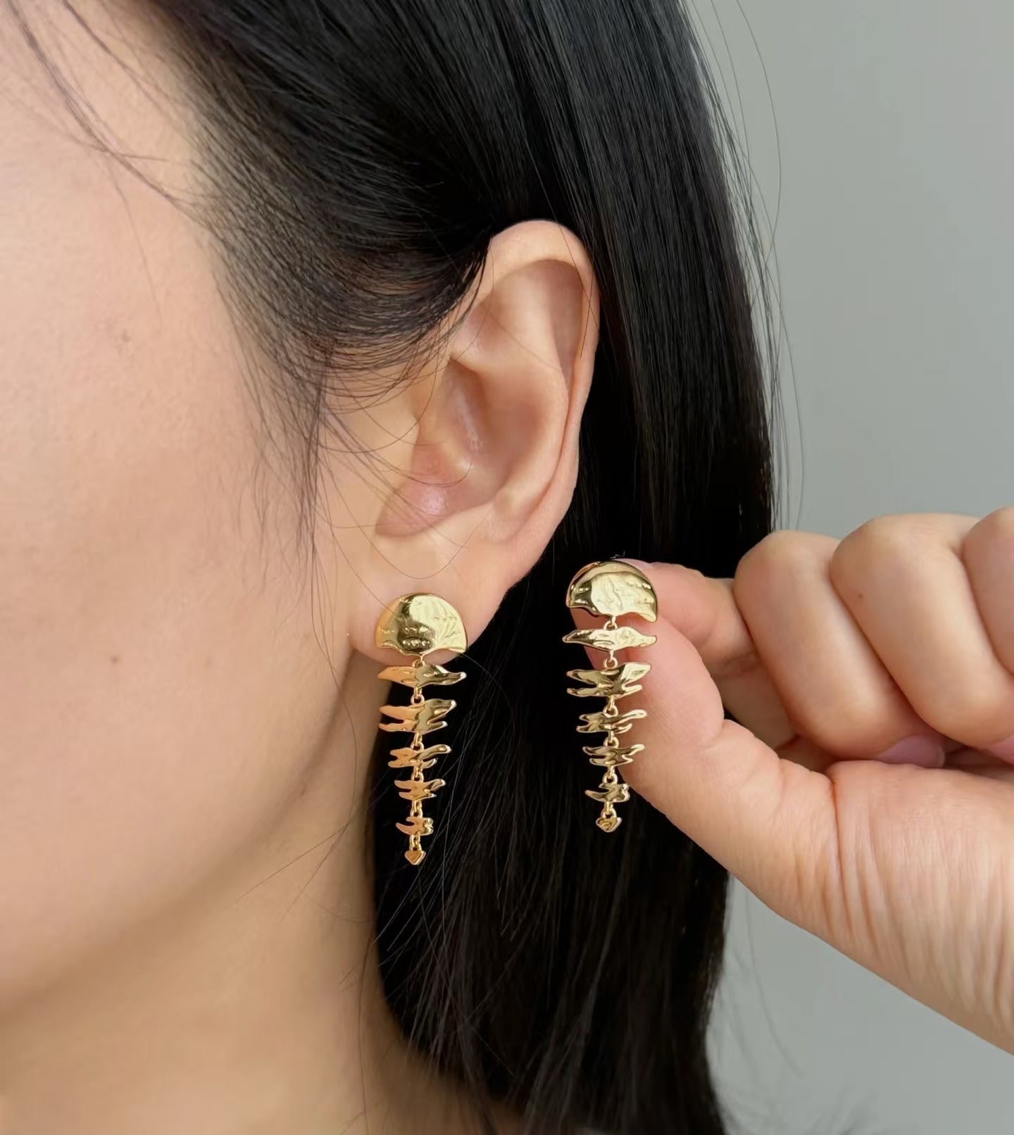 High-grade fishbone earrings