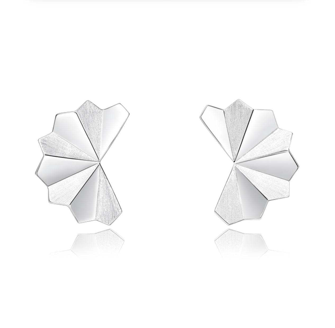 Natsuki Fan Earring